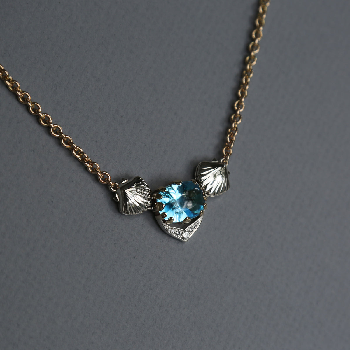 SIRENS SONG NECKLACE