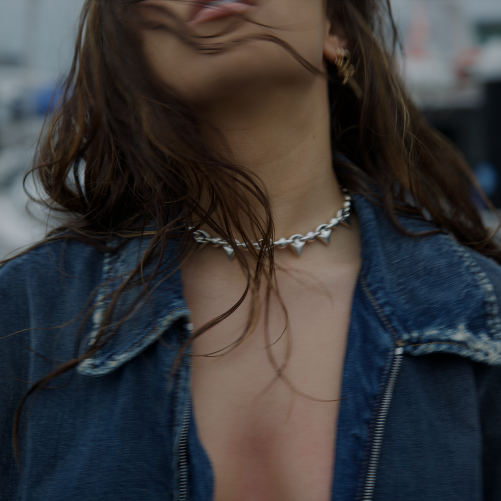 NIGHT ARMOUR NECKLACE