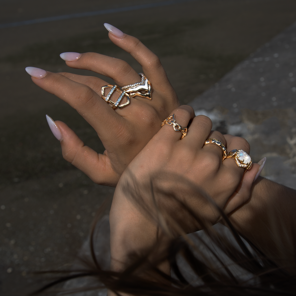 RIBBON RING